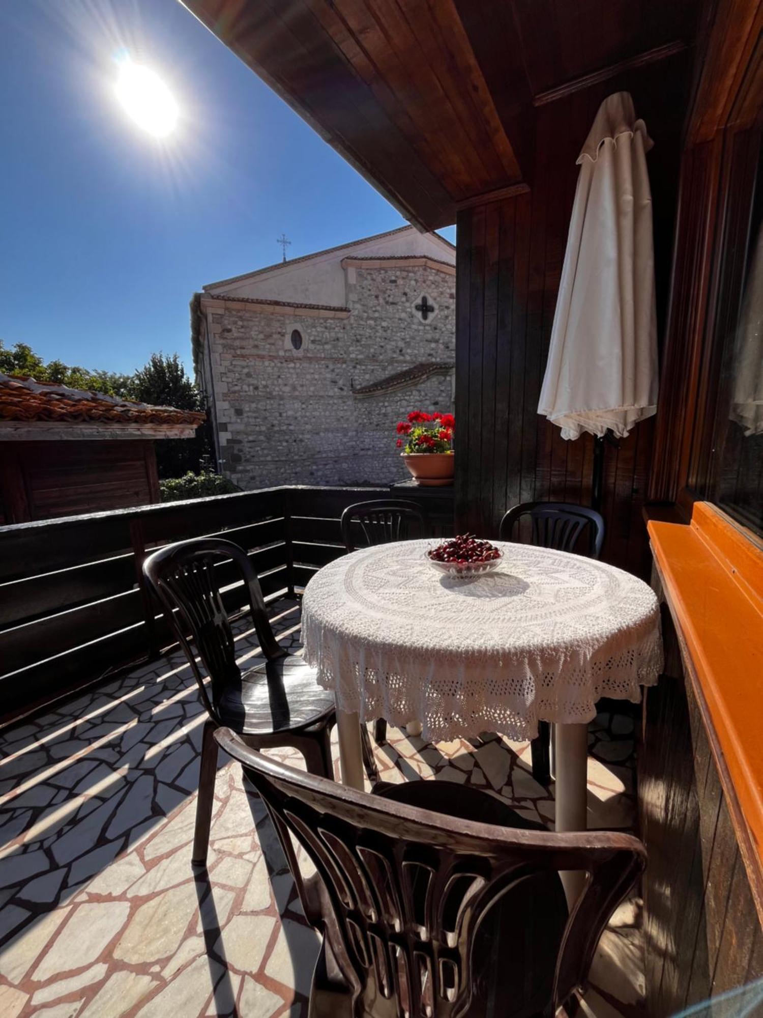 Guest House Lilly Nesebar Buitenkant foto
